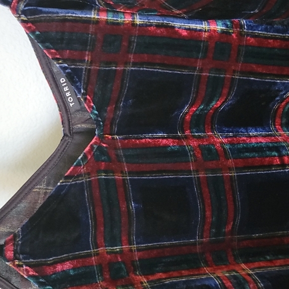 Torrid Sophie Dark Academia Whimsigoth Tartan multi plaid cami size 1X - Picture 5 of 9